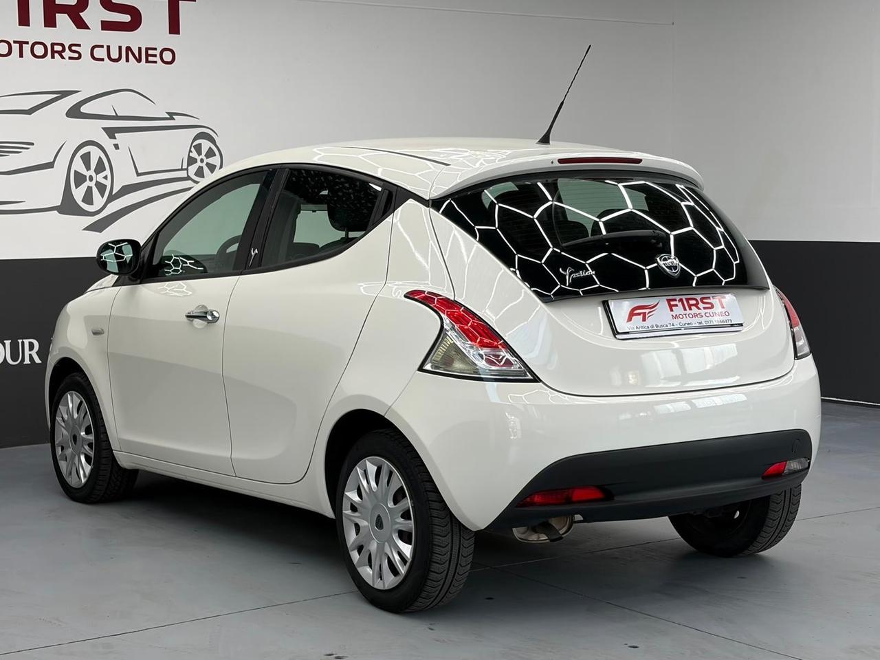 Lancia Ypsilon 1.2 69 CV 5 porte S&S Platinum