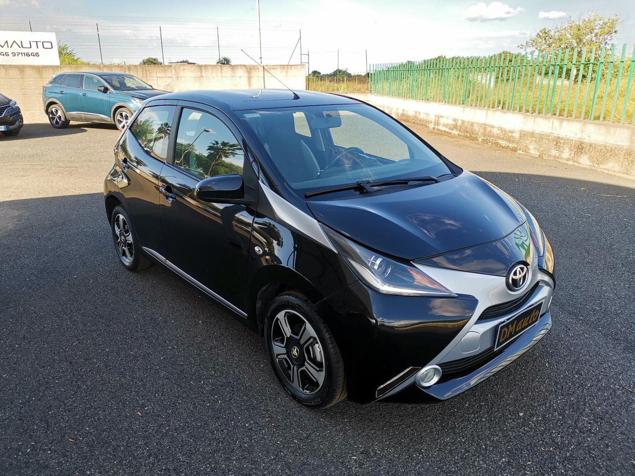 Toyota Aygo 1.0 VVT-i 69 CV 5 porte x-play