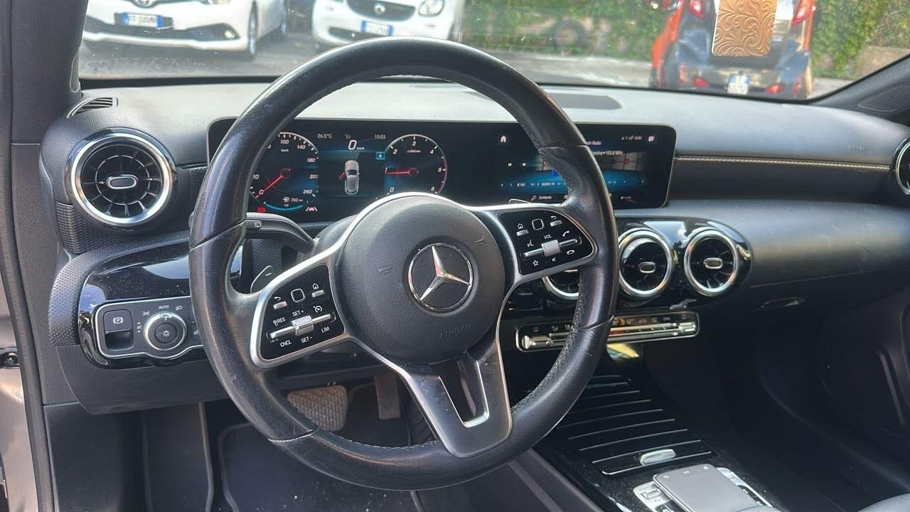 Mercedes-benz A 180 d Automatic Premium