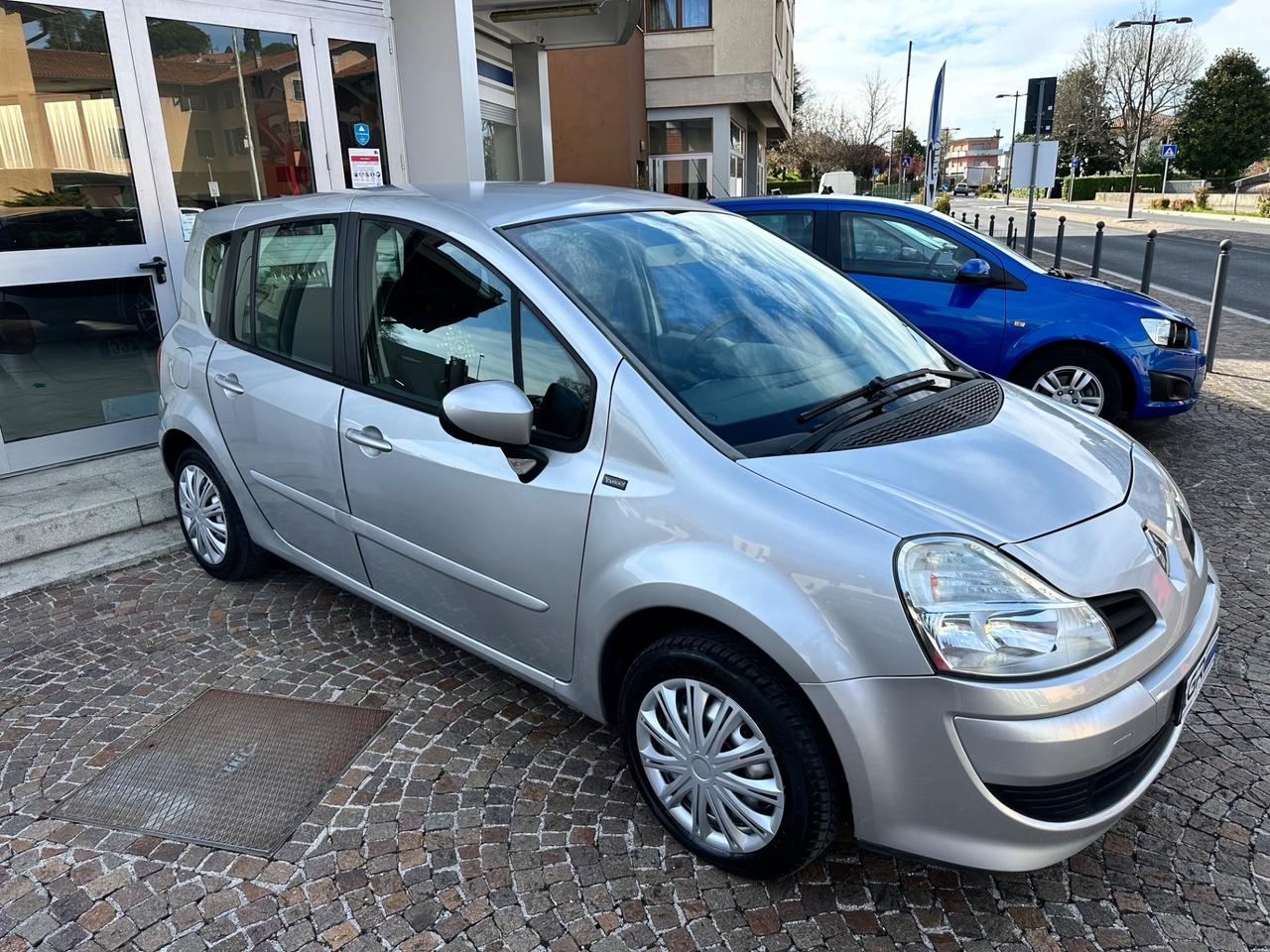 Renault Modus Grand 1.2Bz 75Cv 5P - Uniproprietario