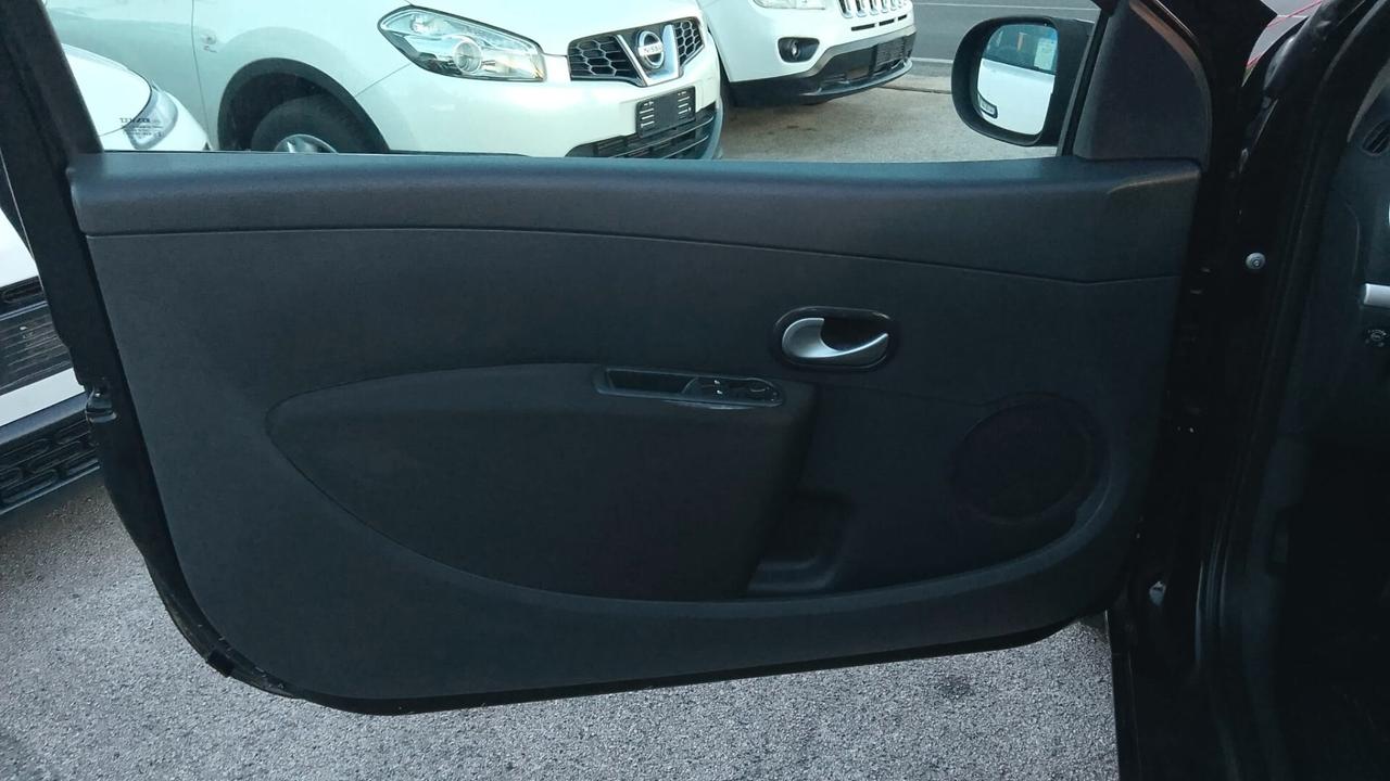 Renault Clio 1.2 benzina gpl di serie