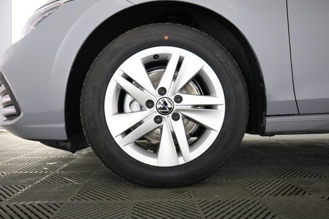 VOLKSWAGEN Golf Golf 1.0 eTSI EVO DSG Life