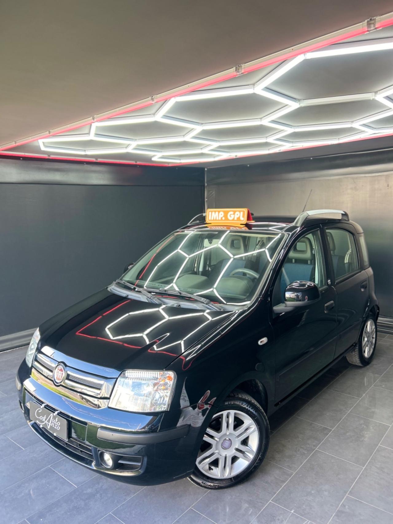 Fiat Panda 1.2 GPL Emotion Dynamic 2011