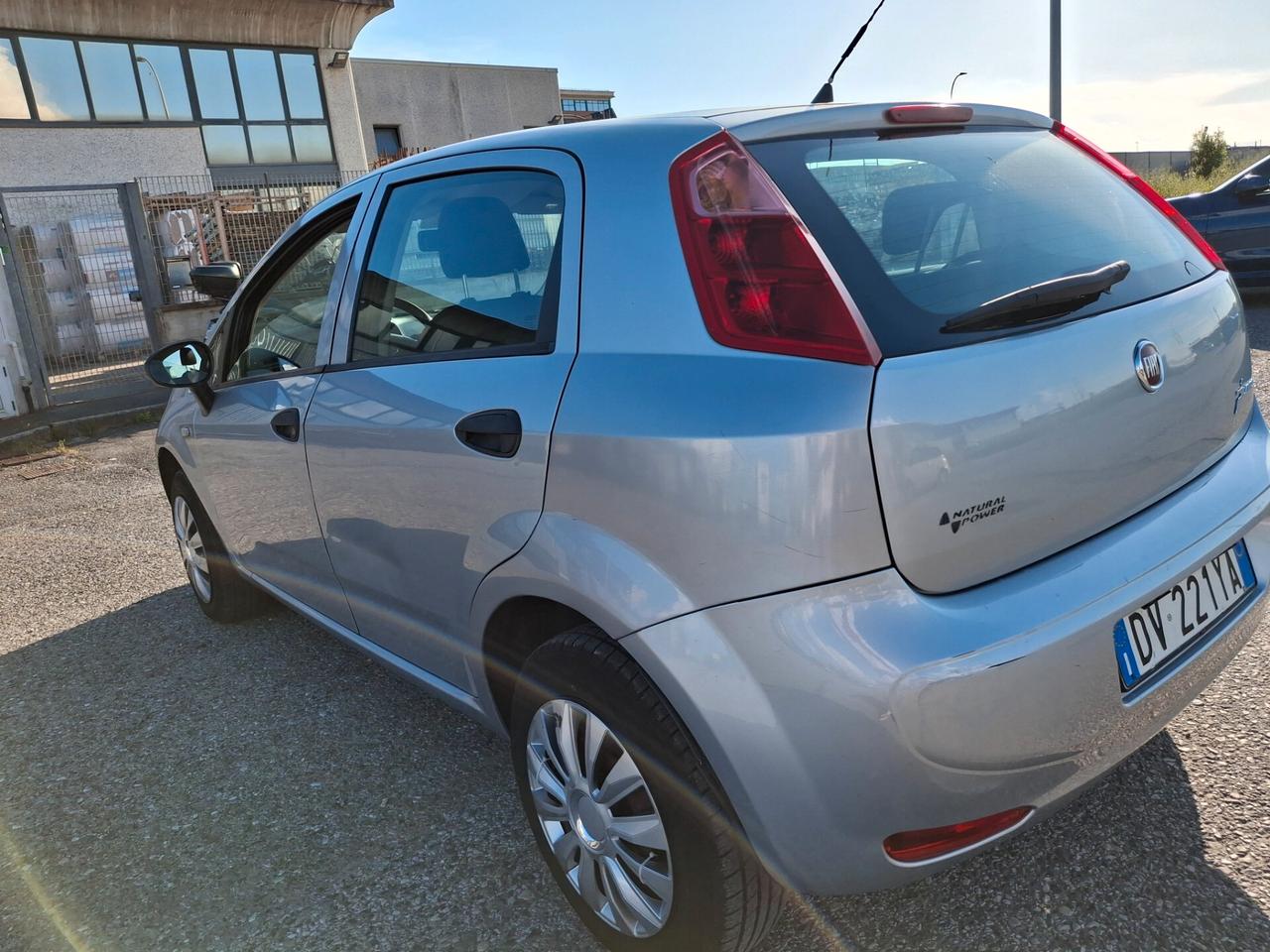 Fiat Grande Punto 1.4-5 porte Active Natural Power-METANO/BENZINA-