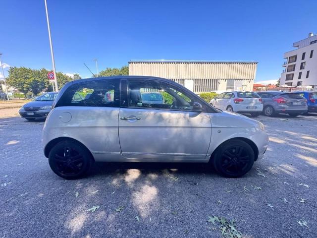 Lancia Ypsilon 1.2 8v ModaMilano