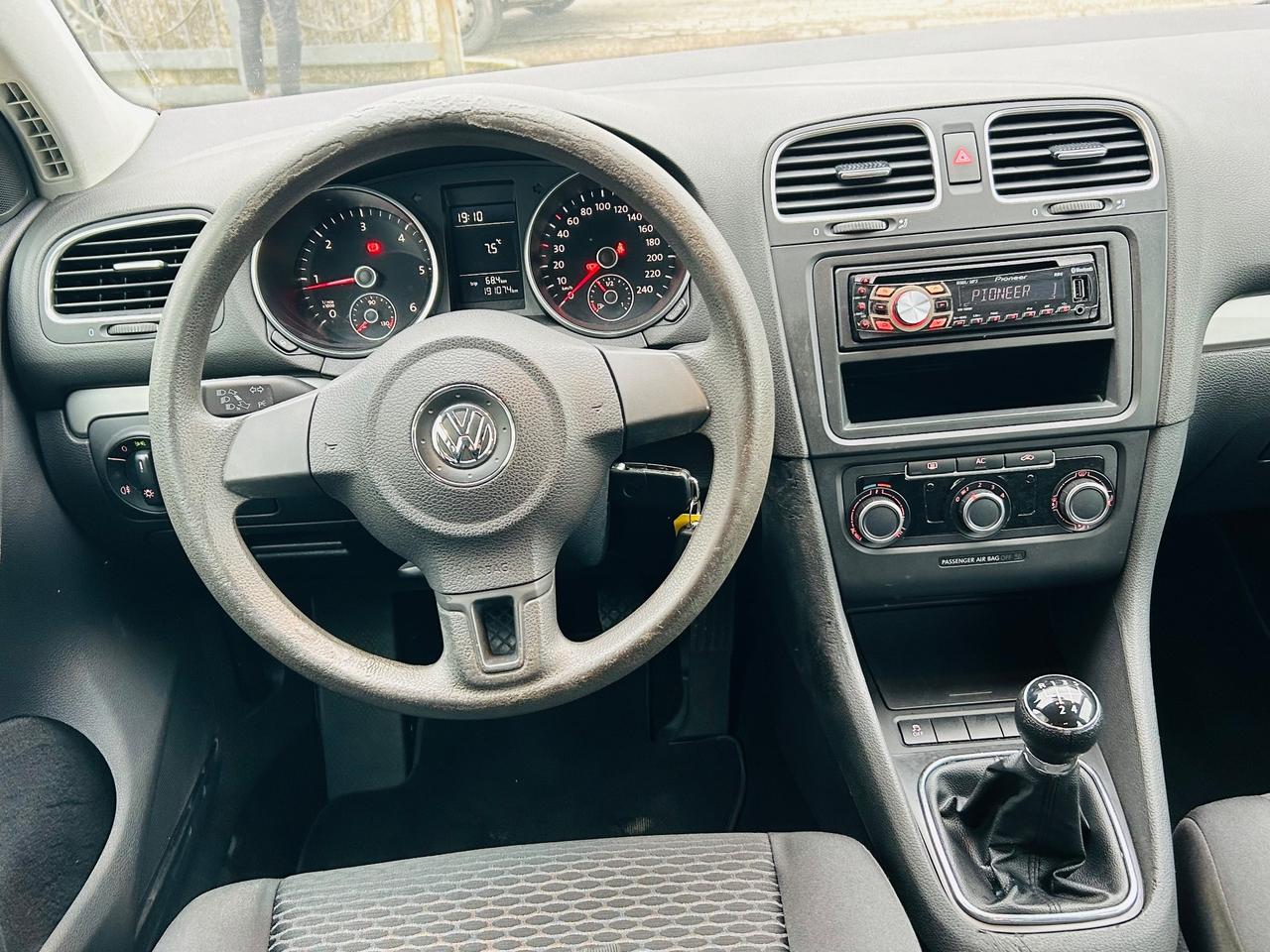 Volkswagen Golf 1.6 TDI DPF 5p. Highline