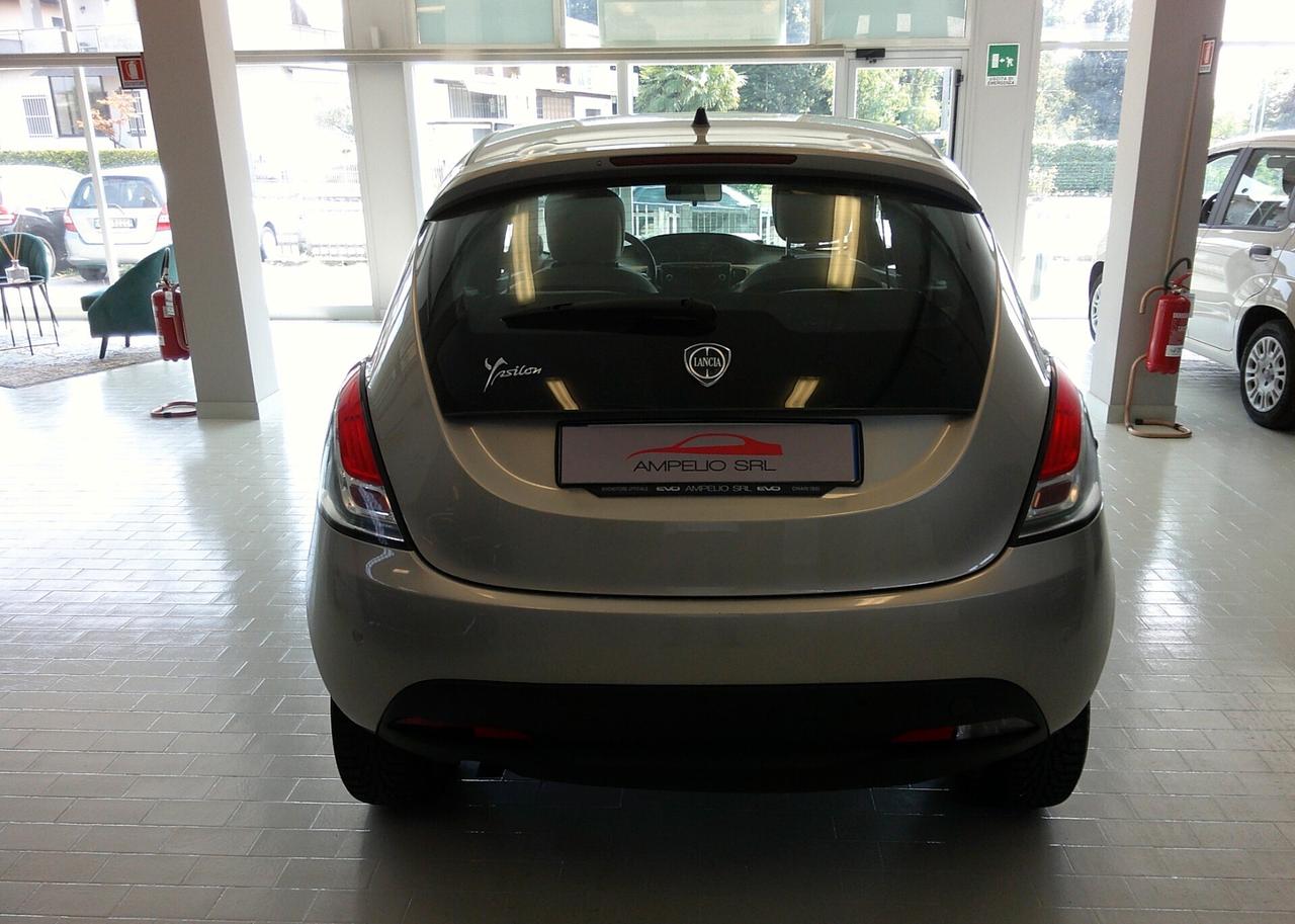 Lancia Ypsilon 0.9 TwinAir 85 CV 5 porte Metano Ecochic Gold NEOPATENTATI