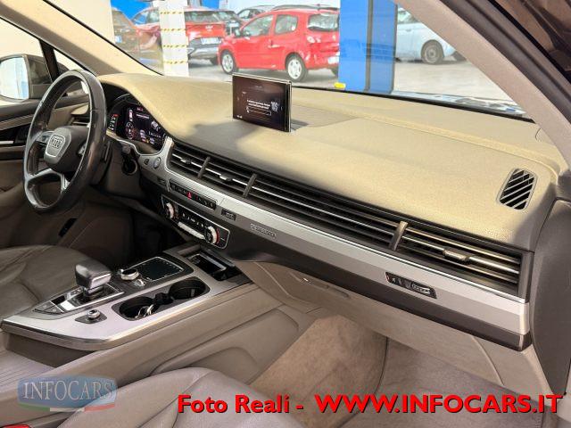 AUDI Q7 3.0 TDI 218CV Quattro tiptronic 7 POSTI