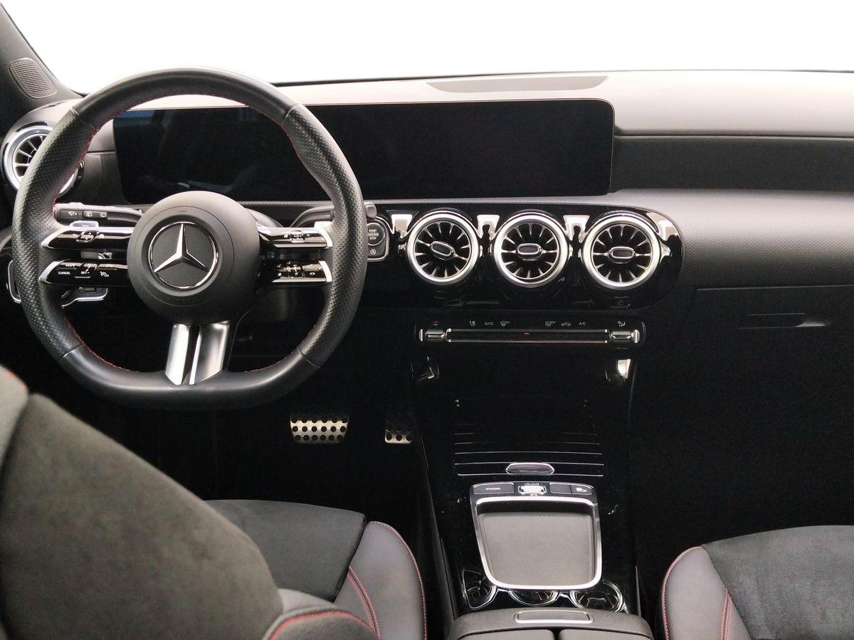 Mercedes-Benz Classe A - W177 2023 - A 180 d AMG Line Premium Plus auto
