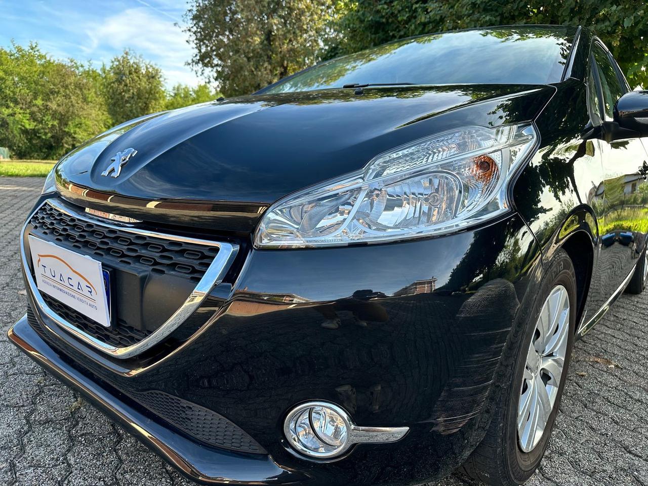 Peugeot 208 Allure 1.4 95 VTI #6873
