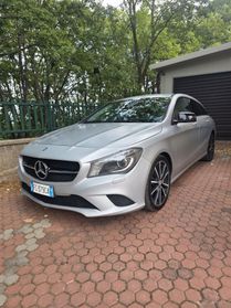 Mercedes-benz CLA 200 d S.W. 4Matic Automatic Premium Dark Night