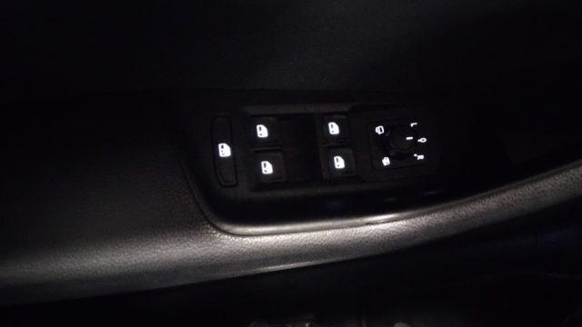 VOLKSWAGEN Passat Variant 1.6 TDI SCR DSG Business NAVI