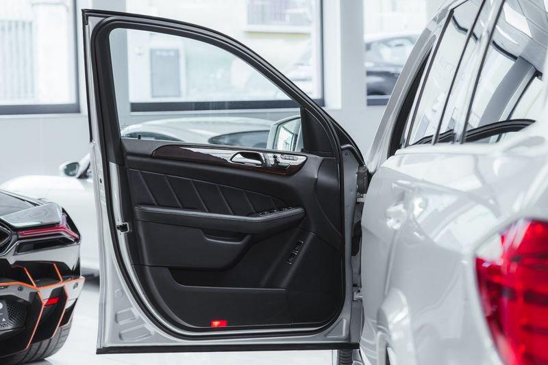 Mercedes-Benz GLE MERCEDES- BENZ GL 350d *7 POSTI* *AMG LINE*