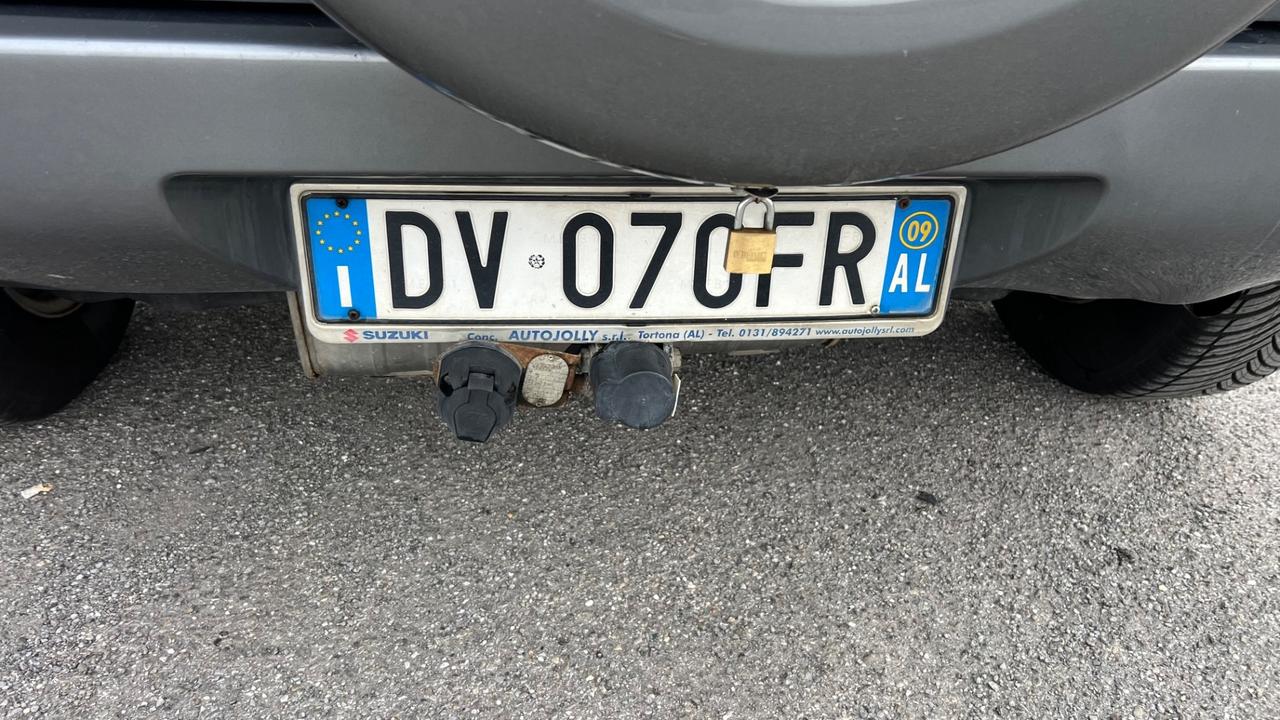 Suzuki Grand Vitara 1.9 DDiS 3p. Special Edition