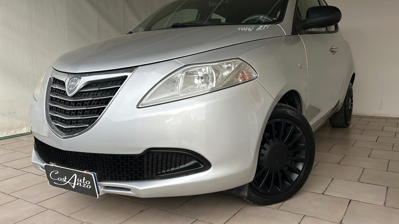 Lancia Ypsilon 1.2 GPL Ecochic Silver 2012