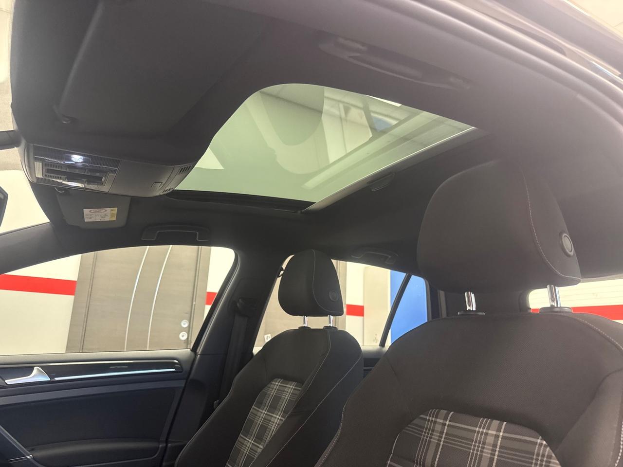Volkswagen Golf GTD 2.0 TDI DSG 5p. BlueMotion Technology