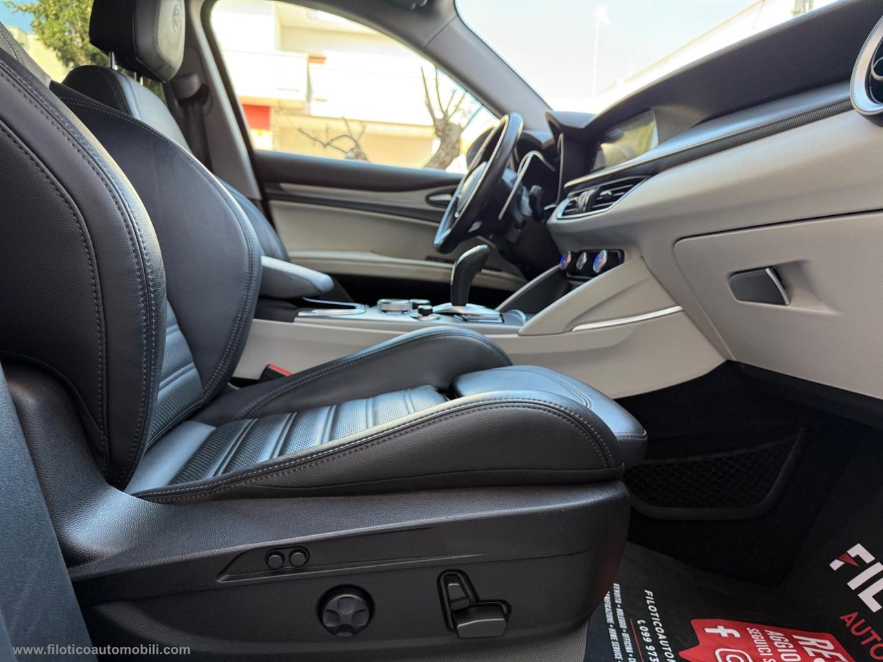 ALFA ROMEO Stelvio 2.2 T.diesel 190CV AT8 Q4 Sprint MY 2021 - GANCIO DI TRAINO ELETTRICO-PELLE