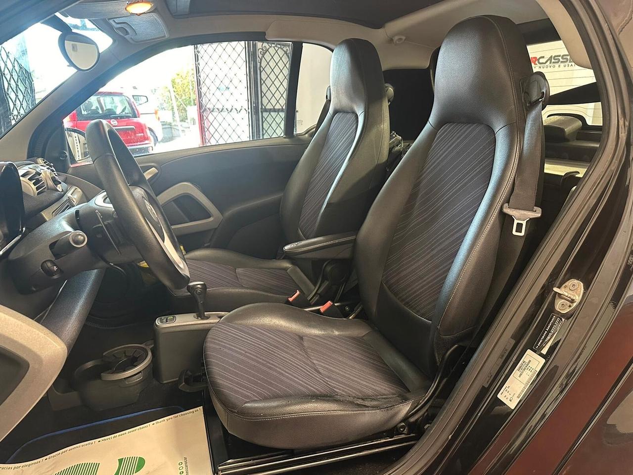 Smart ForTwo 1000 52 kW MHD pulse con SERVOSTERZO
