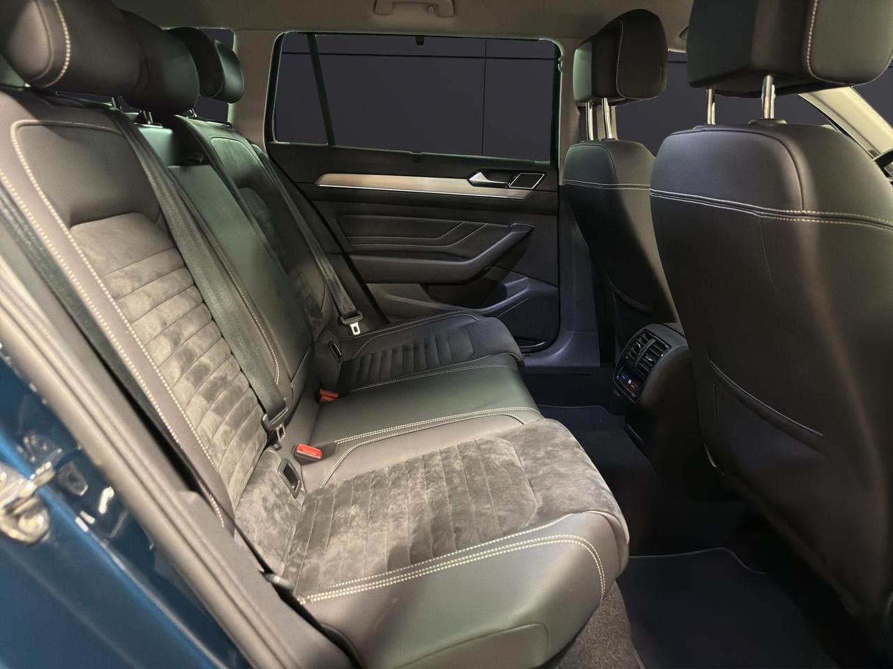 Volkswagen Passat Variant 2.0 TDI SCR 190 CV DSG Executive BMT