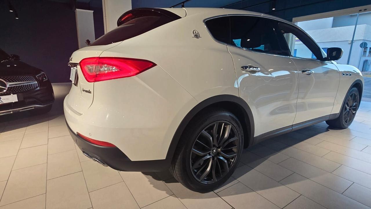 Maserati Levante V6 Diesel AWD Gransport