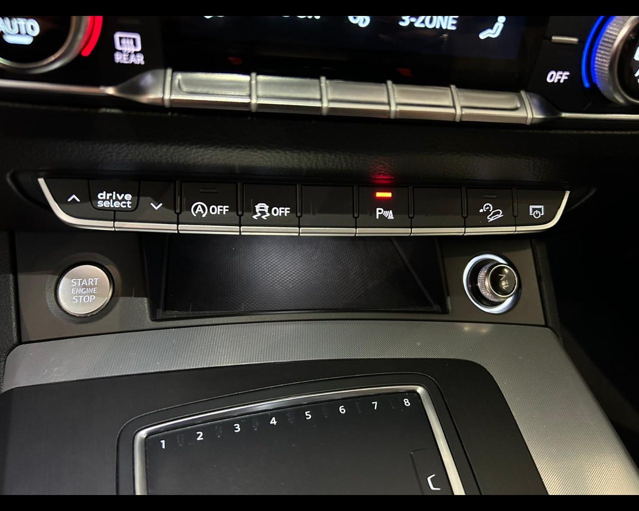 AUDI Q5 II 2017 - Q5 45 2.0 tfsi mhev Sport quattro 245cv s-tronic