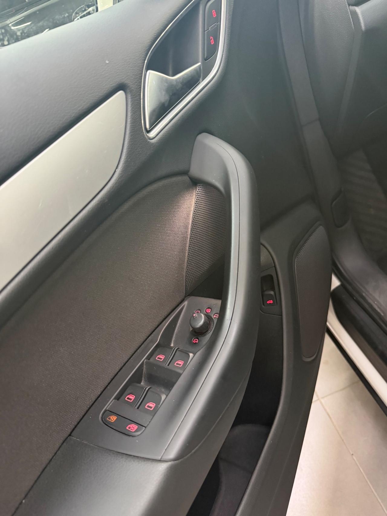 Audi Q3 2.0 TDI 120 CV Sport FINANZIABILE
