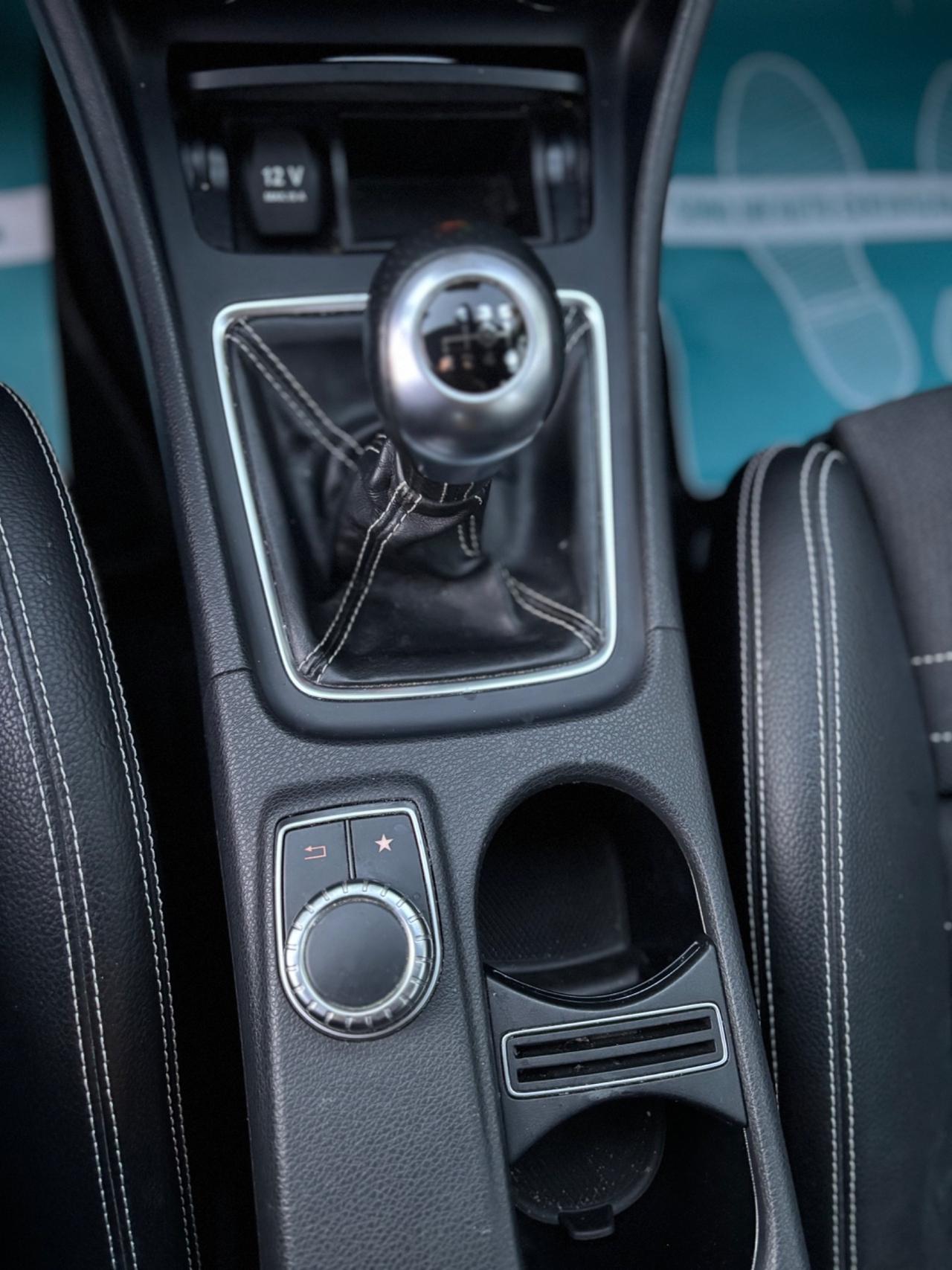 Mercedes-benz GLA 200 d Sport 2016