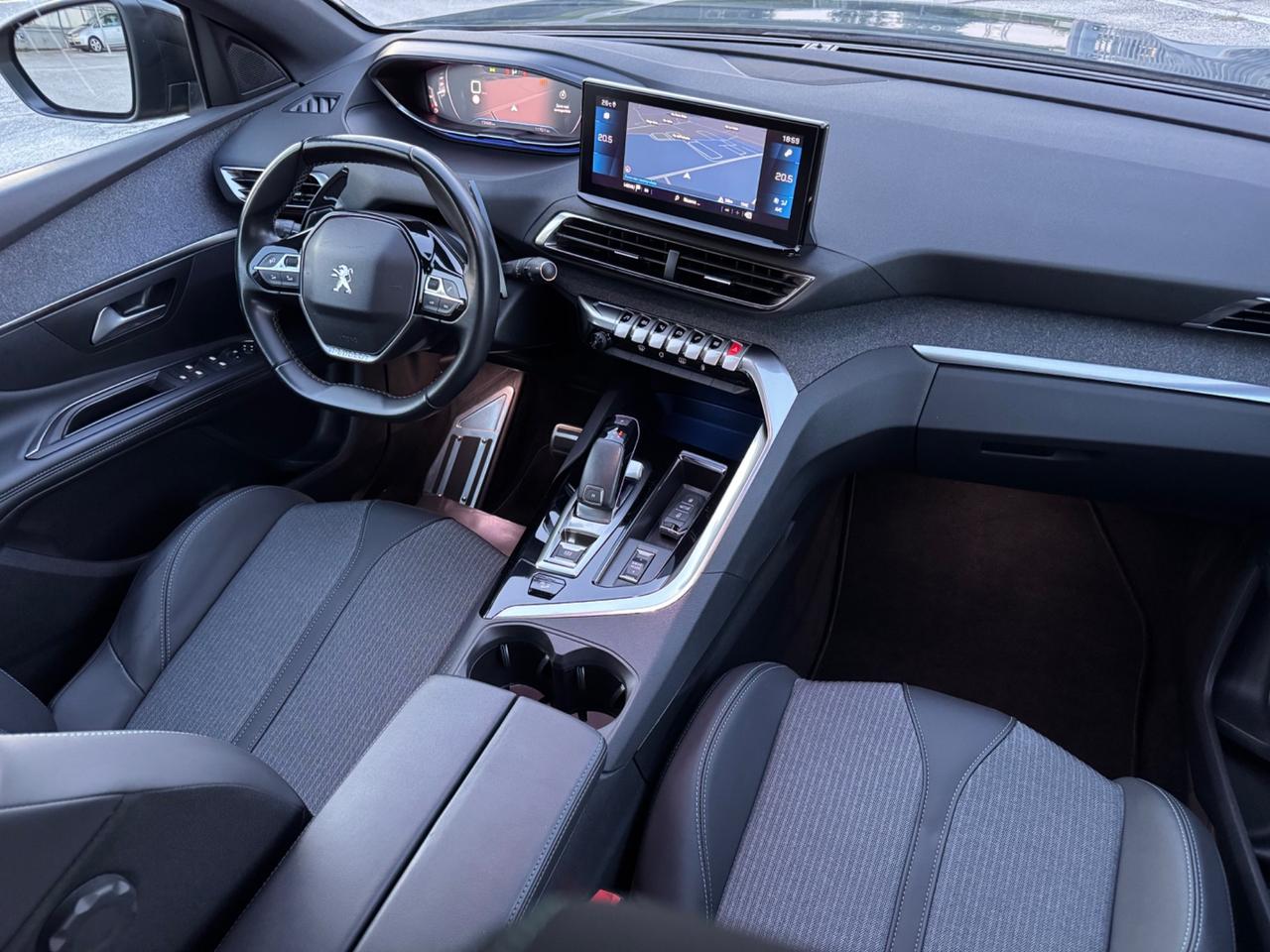 Peugeot 3008 BlueHDi 130 S&S EAT8 Allure