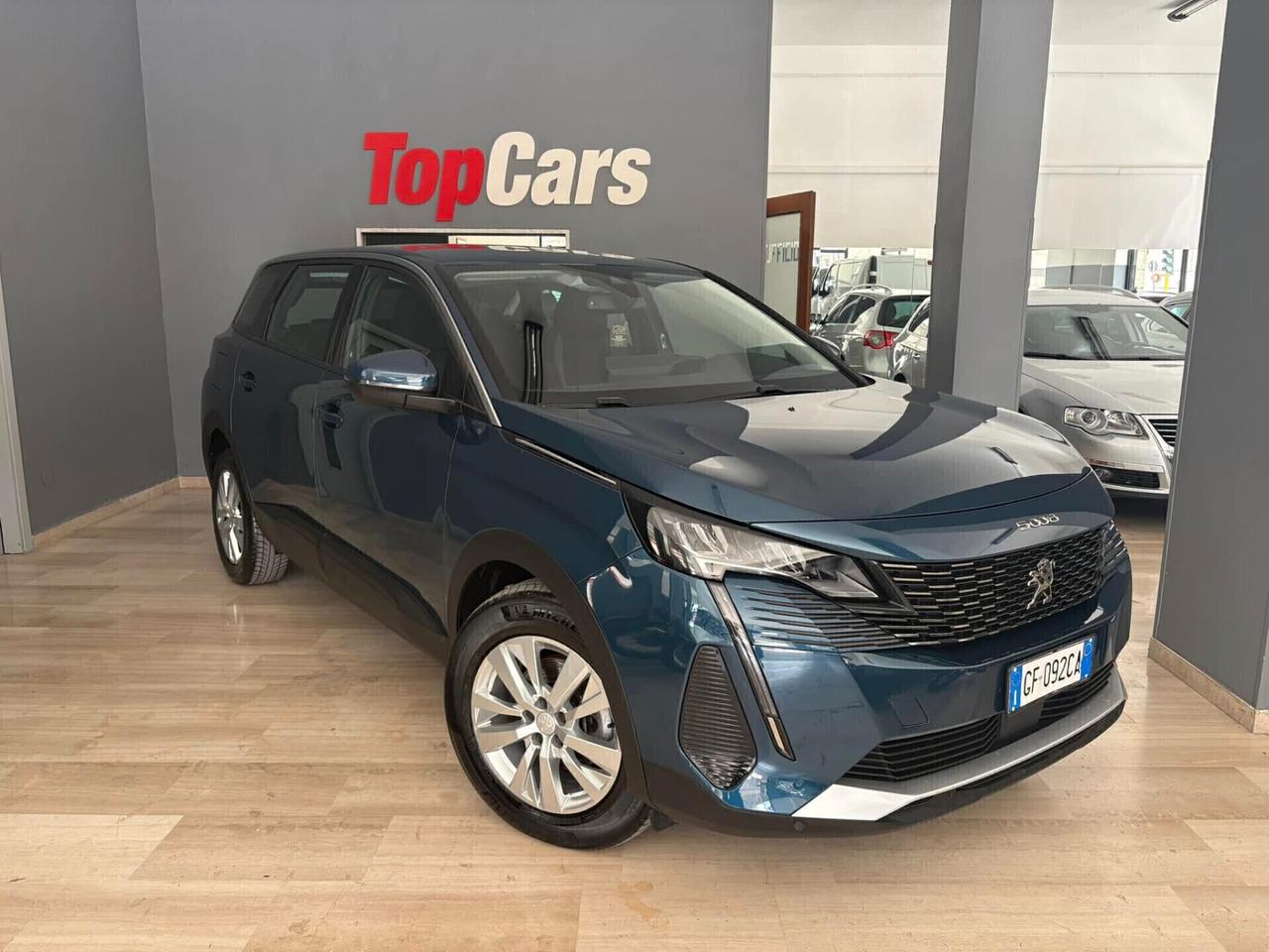 Peugeot 5008 DIESEL EAT8 7 POSTI 12 MESI GARANZIA
