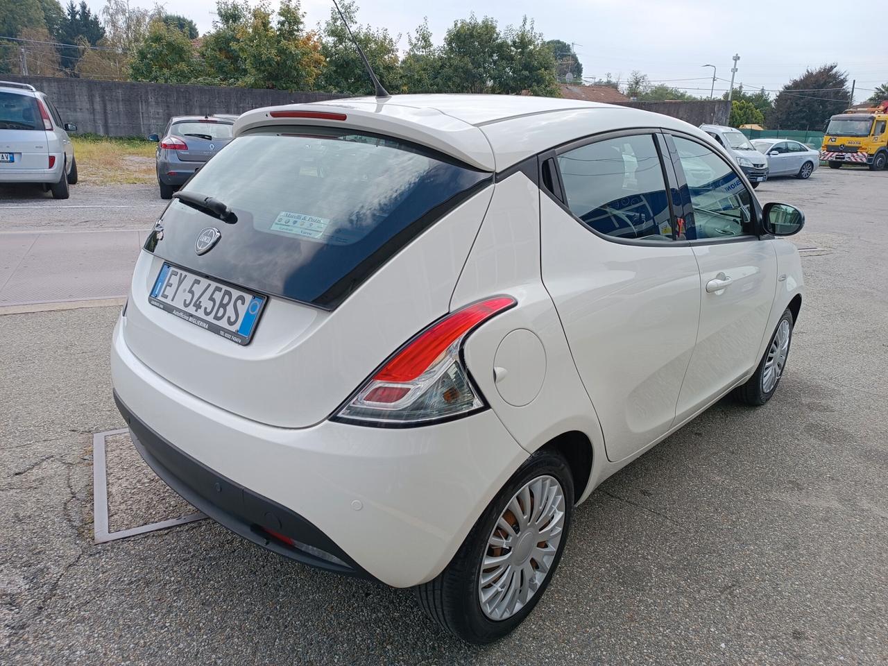 Lancia Ypsilon 1.2 69 CV 5 porte Elle