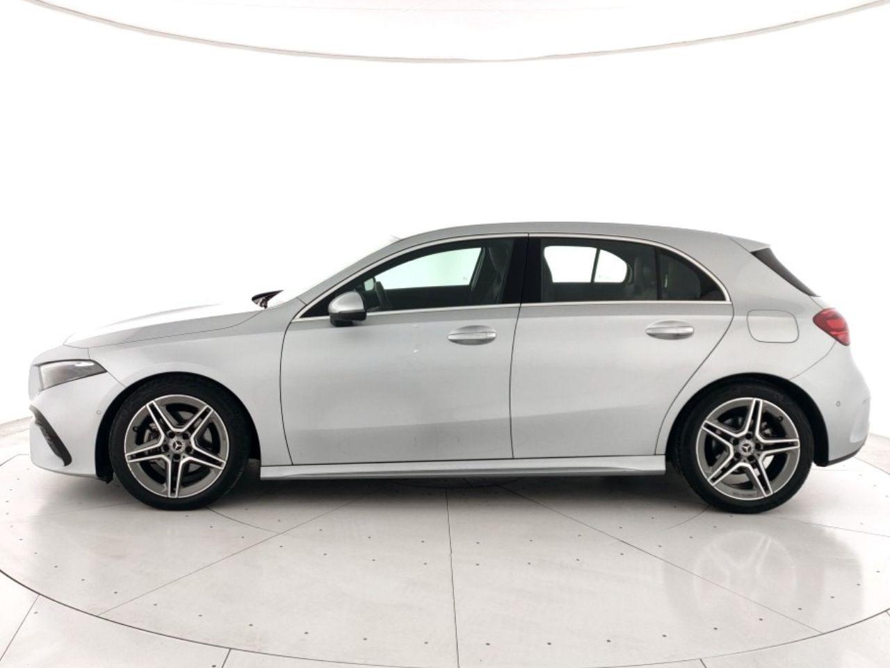 Mercedes-Benz A 180 AMG Line Advanced Plus auto