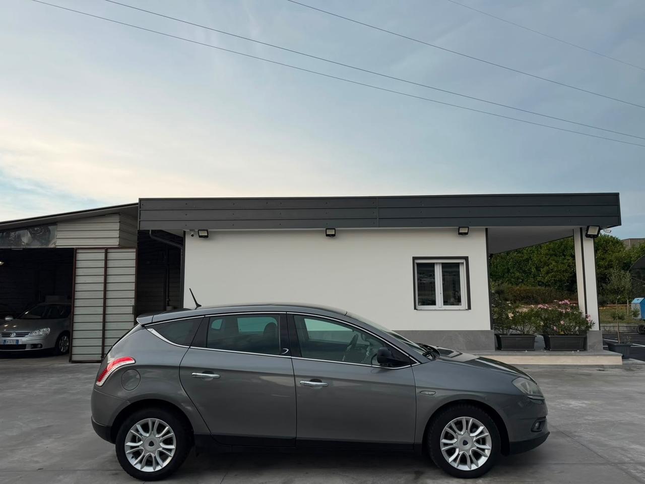 Lancia Delta 1.6 MJT DPF Selectronic Platinum