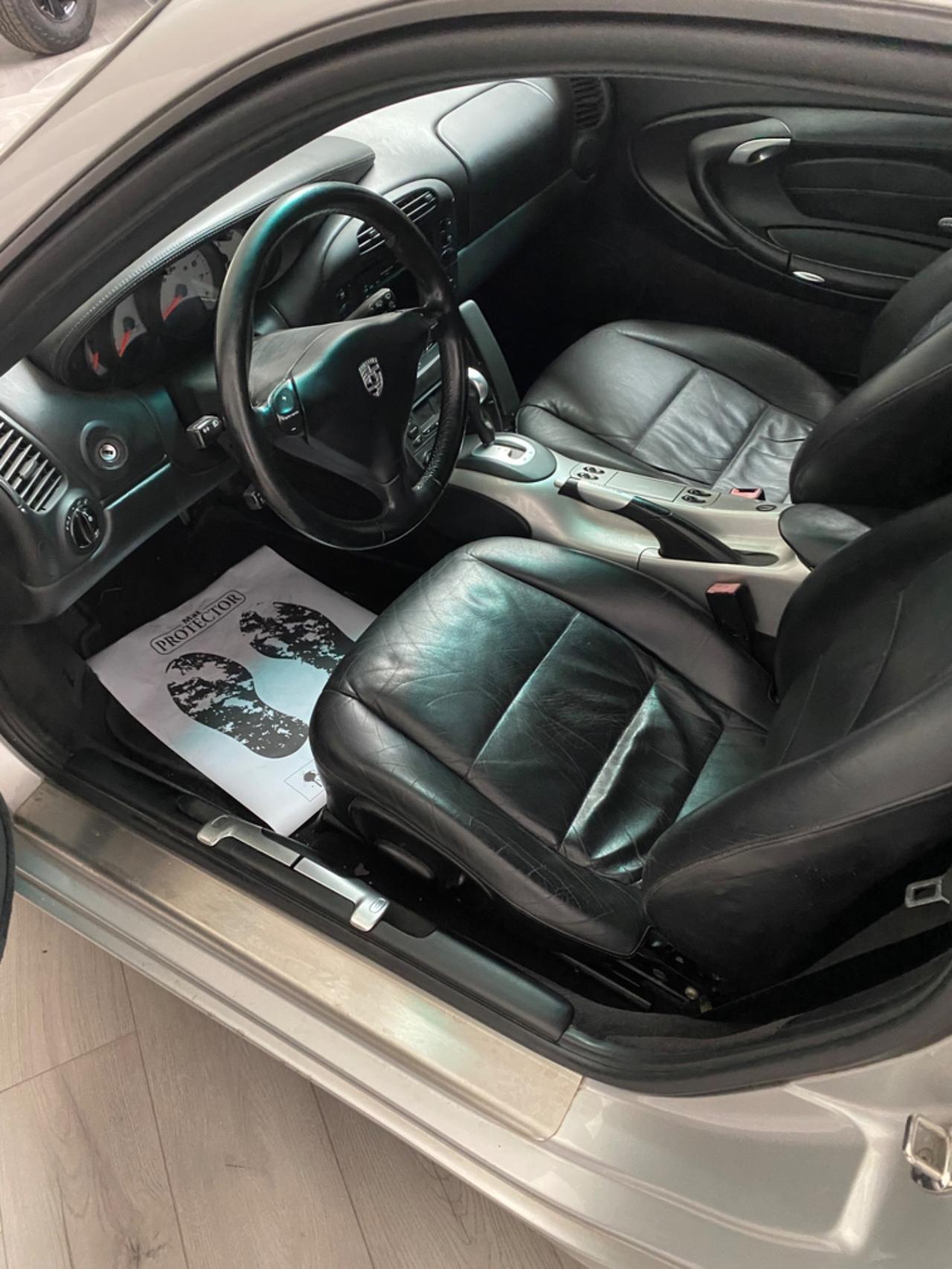 Porsche 911 Carrera cat Coupé