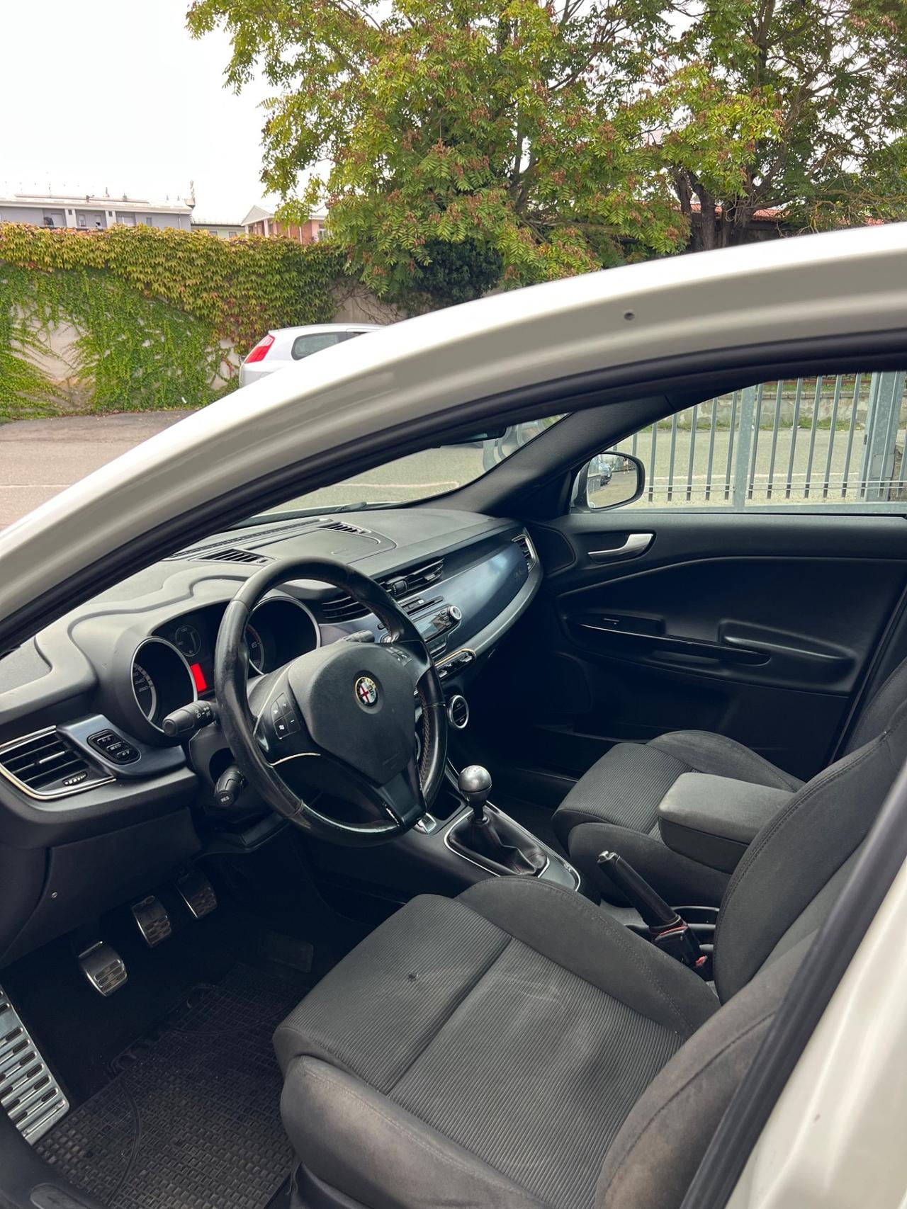 Alfa Romeo Giulietta 2.0 JTDm-2 150 CV ED SPORTIVA