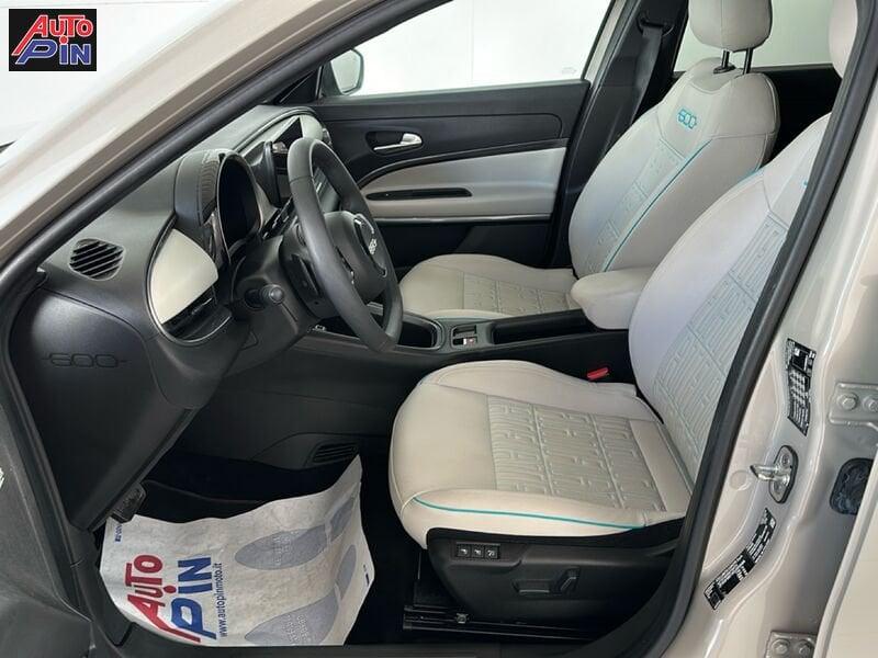 FIAT 600 600 1.2 hybrid La Prima 110cv auto