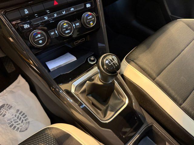 VOLKSWAGEN T-Roc 1.5 TSI Advanced Full LED 18" Camera AppConnect