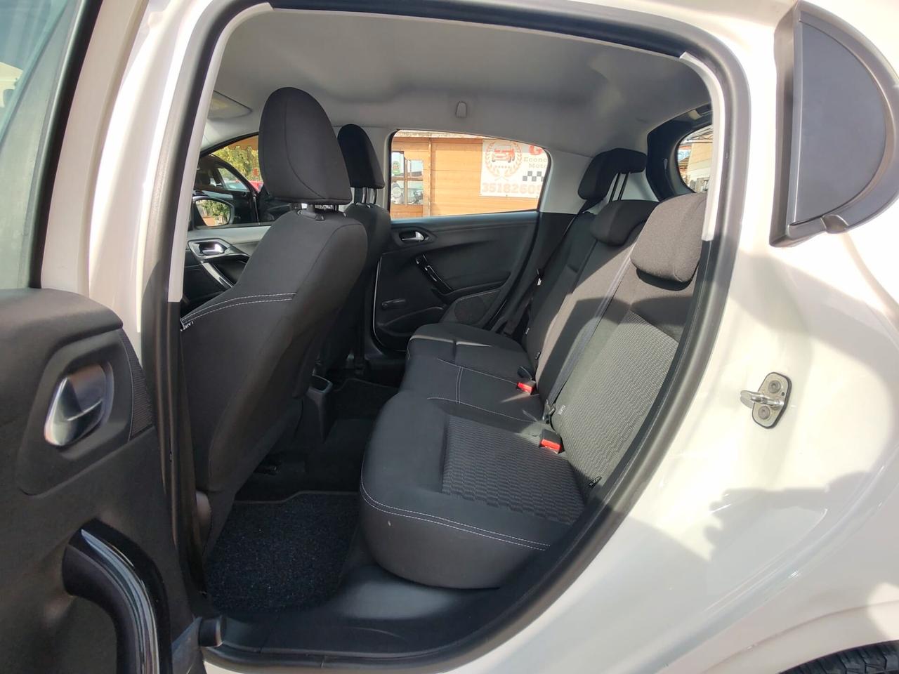 Peugeot 208 PureTech 82 5p. GPL Access, BENZINA\GPL, OK NEOPATENTATI