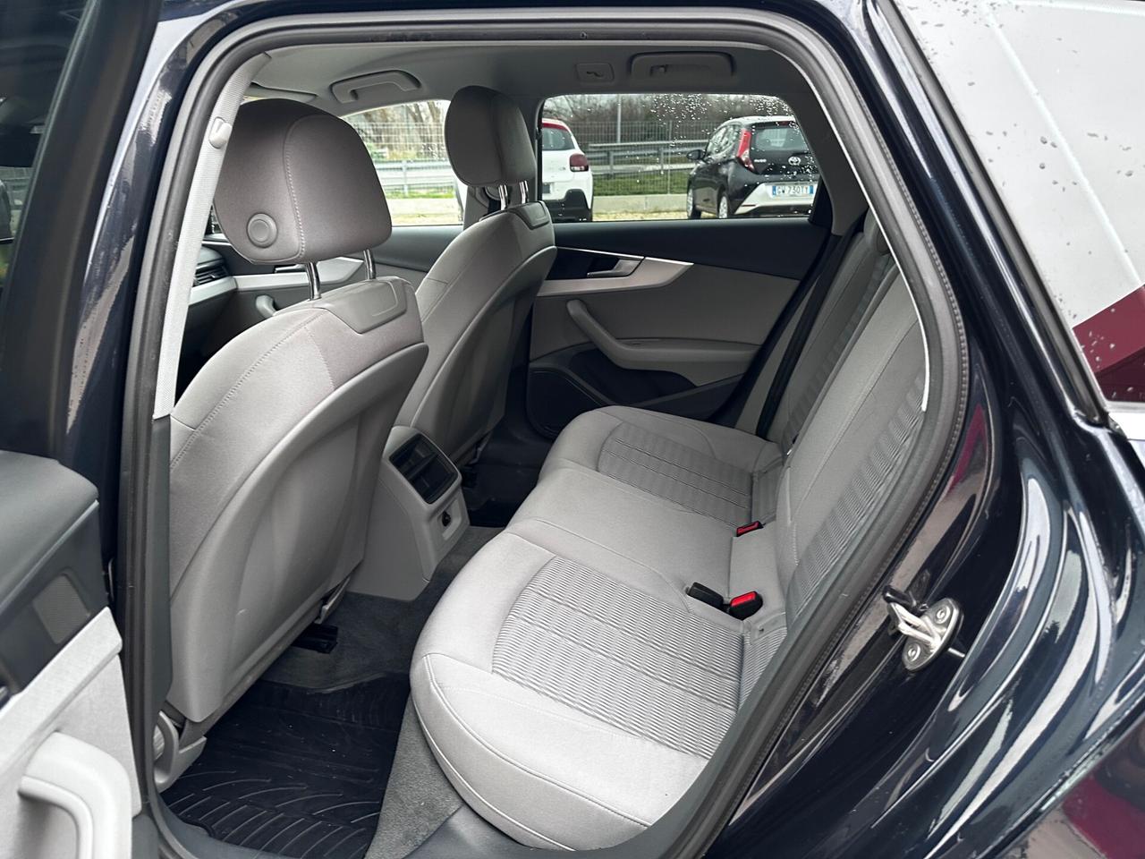 Audi A4 Avant 2.0 TDI 122 CV S tronic