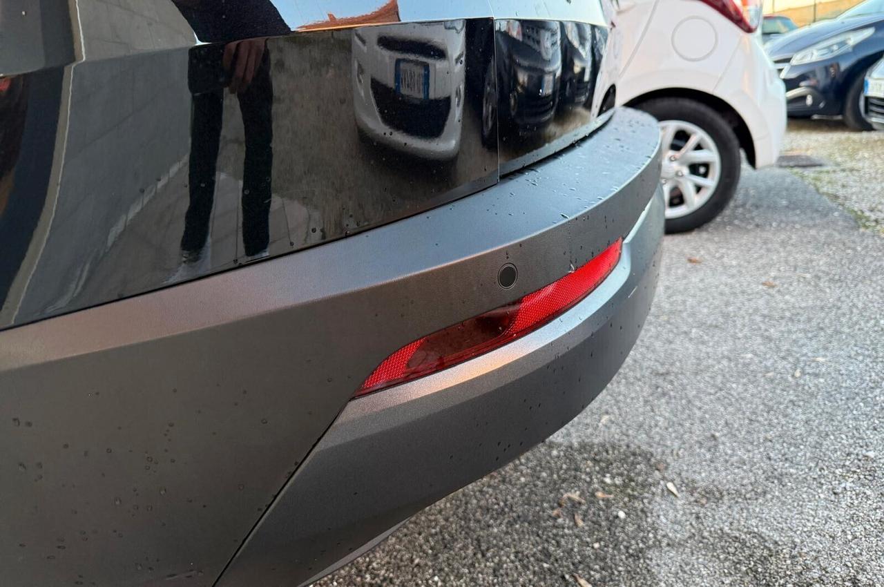 Skoda Karoq 1.6 Diesel Cambio Automatico Neopatentati