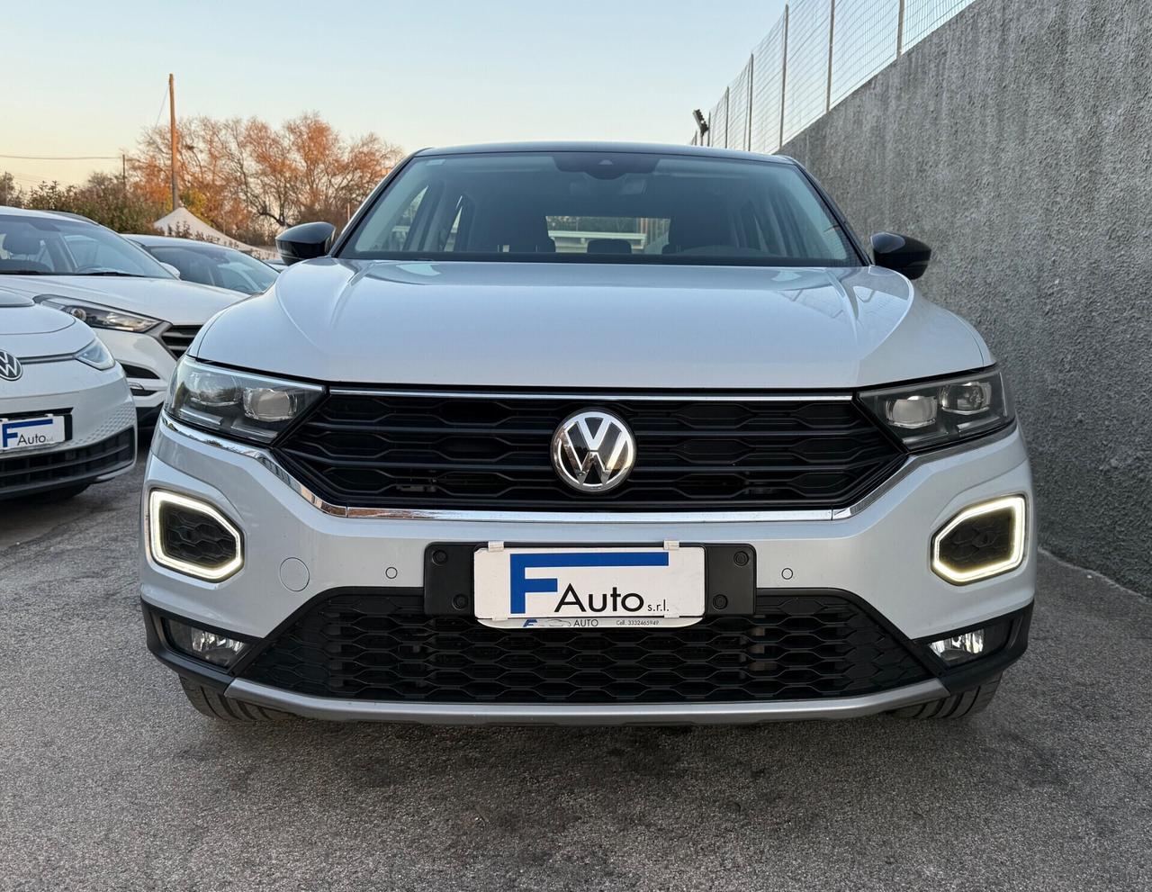 Volkswagen T-Roc 1.6 TDI Advanced,Full LED,cerchi 18”,LED ambiente,ecc.