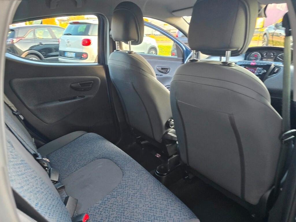 Lancia Ypsilon 1.0 FireFly 5 porte S&S Hybrid Silver Plus
