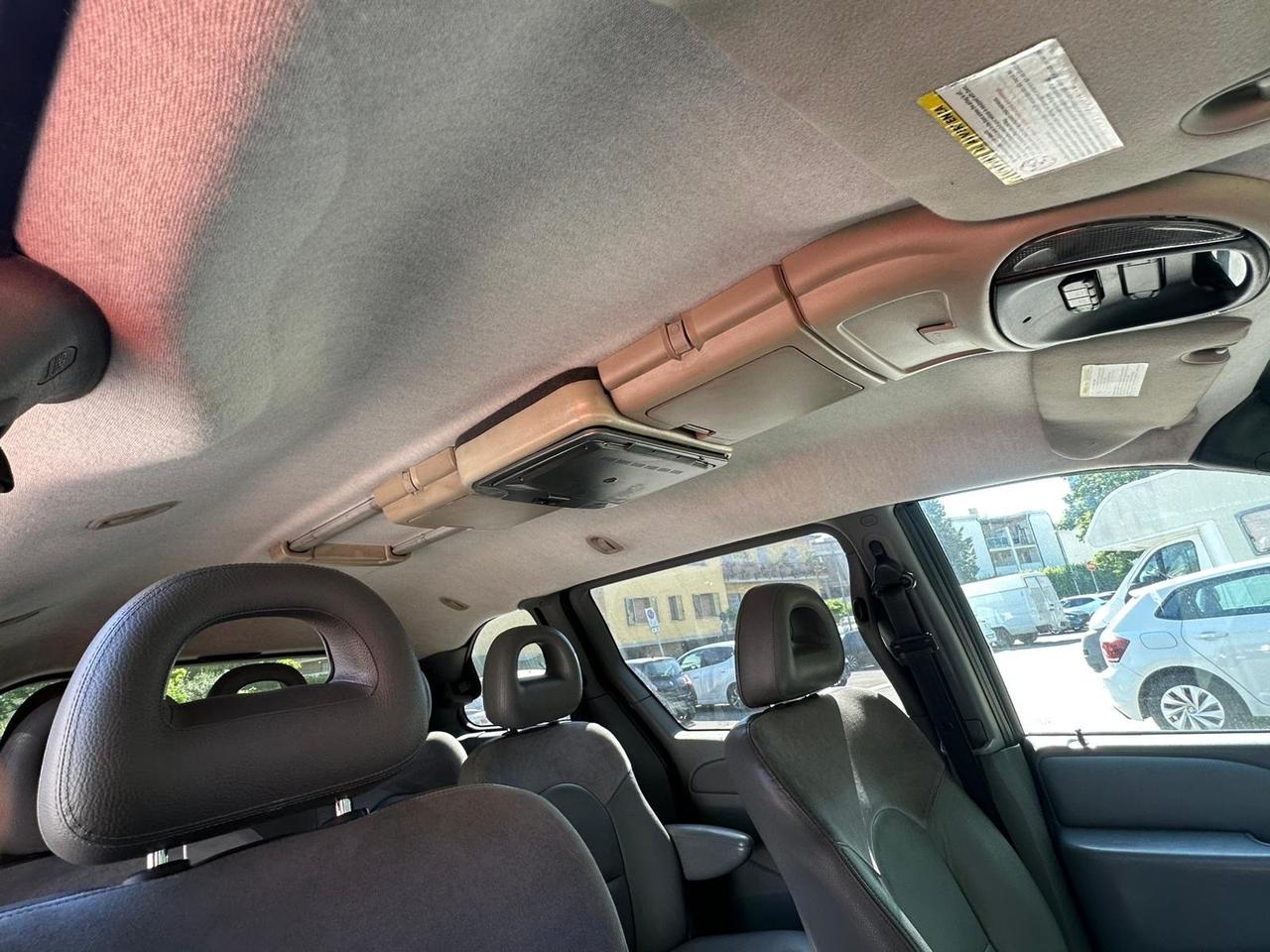 Chrysler Voyager Grand 2.8 CRD cat Limited Auto