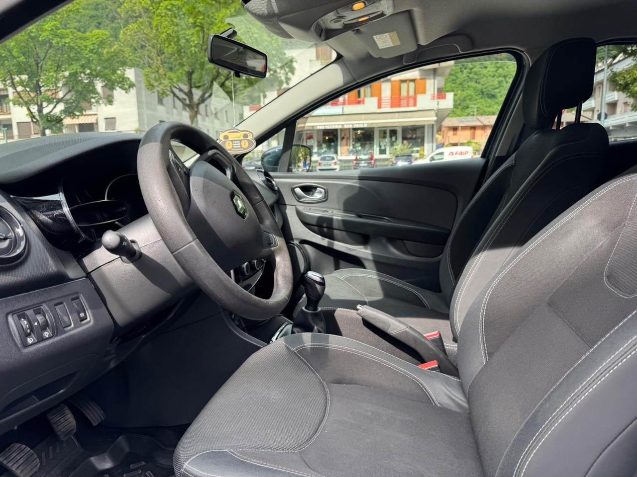 Renault Clio dCi 8V 75 CV Start&Stop 5 porte Energy Duel