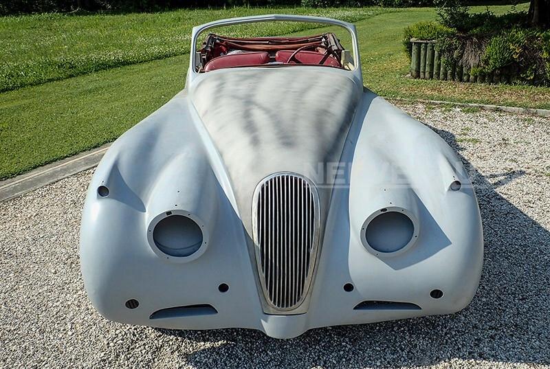 Jaguar XK120 DHC