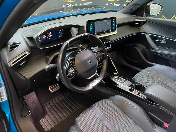 Peugeot 2008 motore elettrico 100kw GT