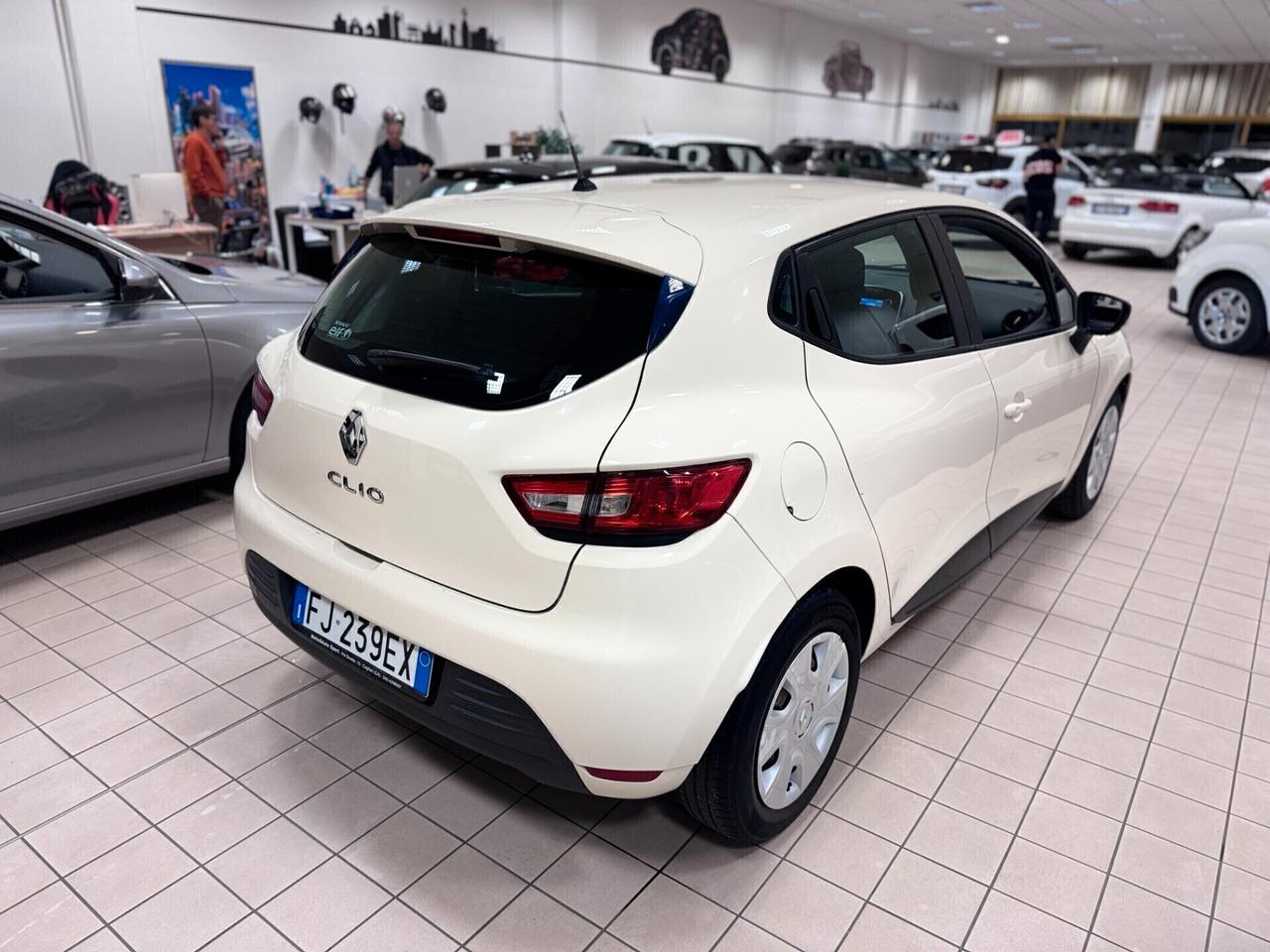 Renault Clio 1.2 75CV 5 porte Intens
