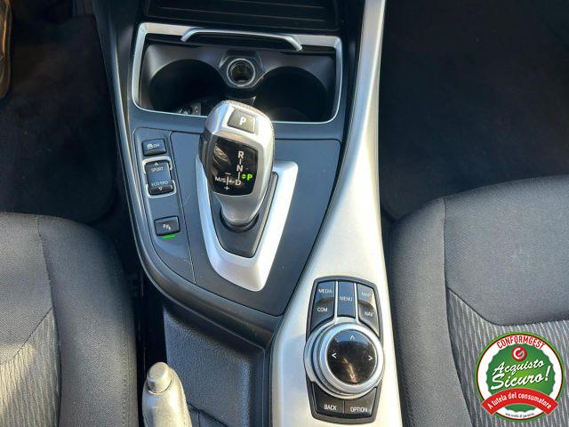 BMW 118 d 5p. Advantage Automatica Navi Led