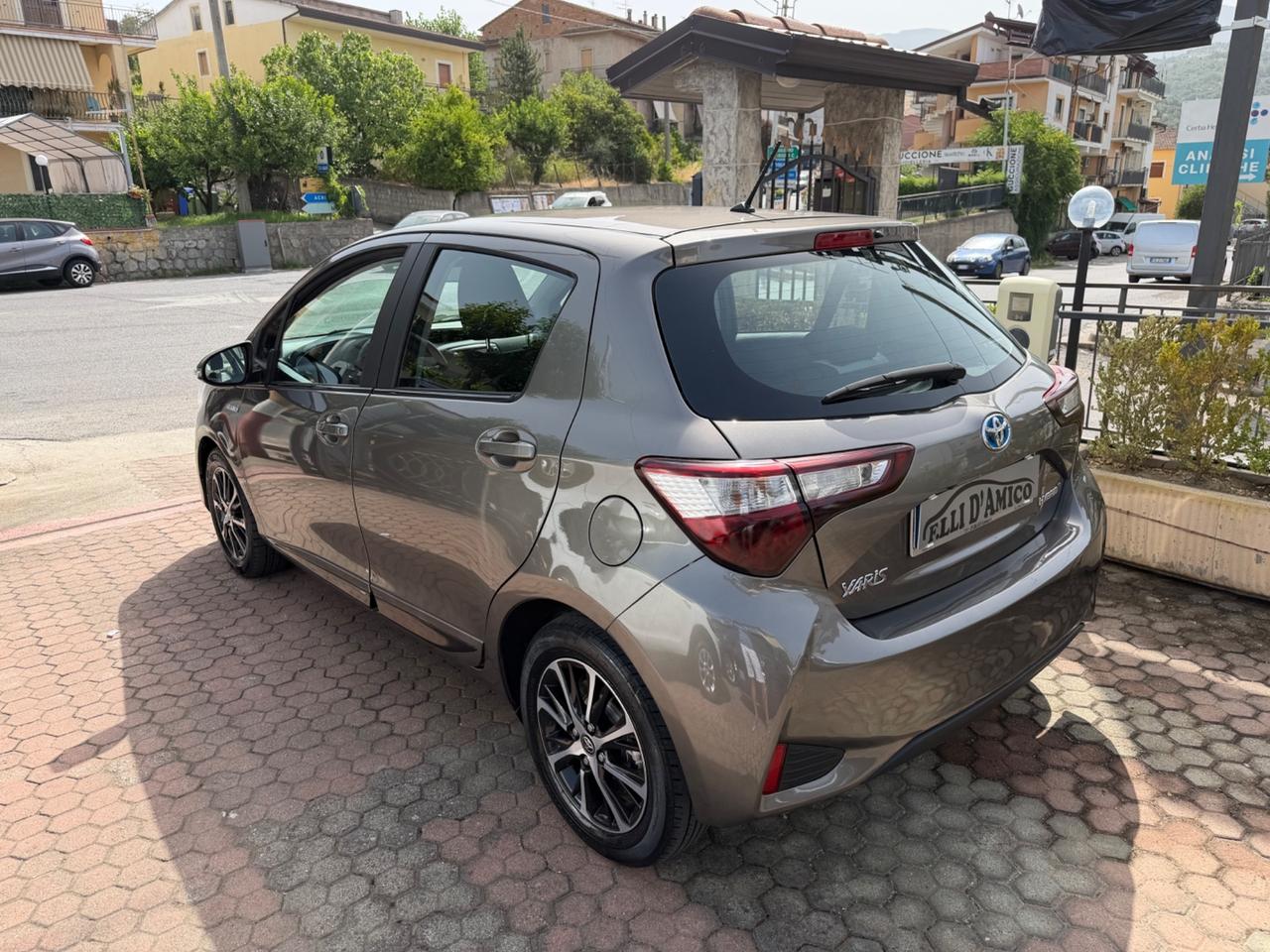 Toyota Yaris 1.5 Hybrid 5 porte Active