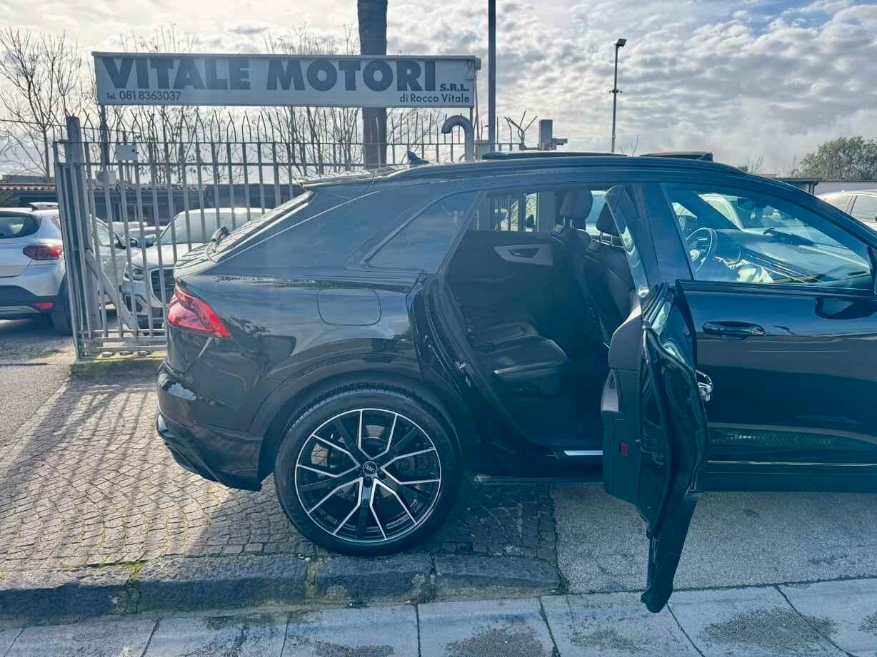 AUDI Q8 3.0 TDI 286 CV quattro tiptronic Sport