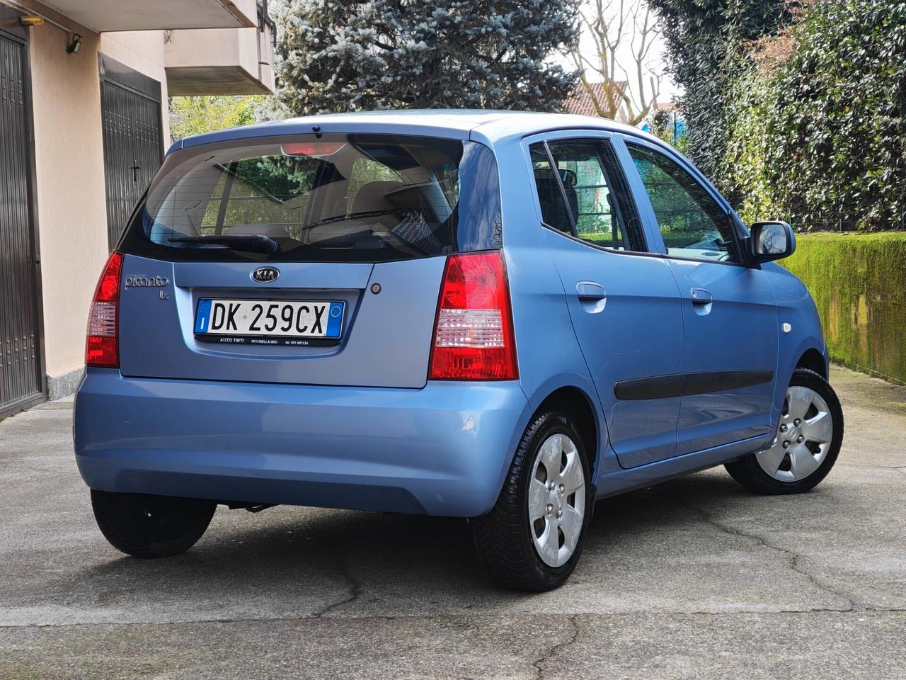 Kia Picanto 1.0 BENZINA 60cv / 50.000km / Neop.